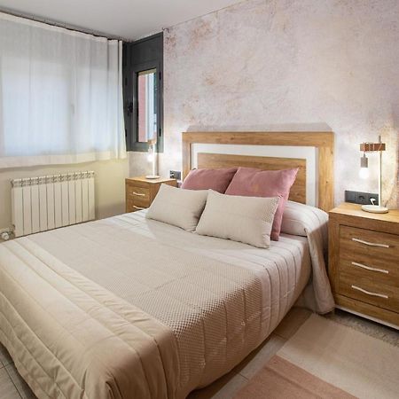 El Catllar Apartment Рипол Екстериор снимка