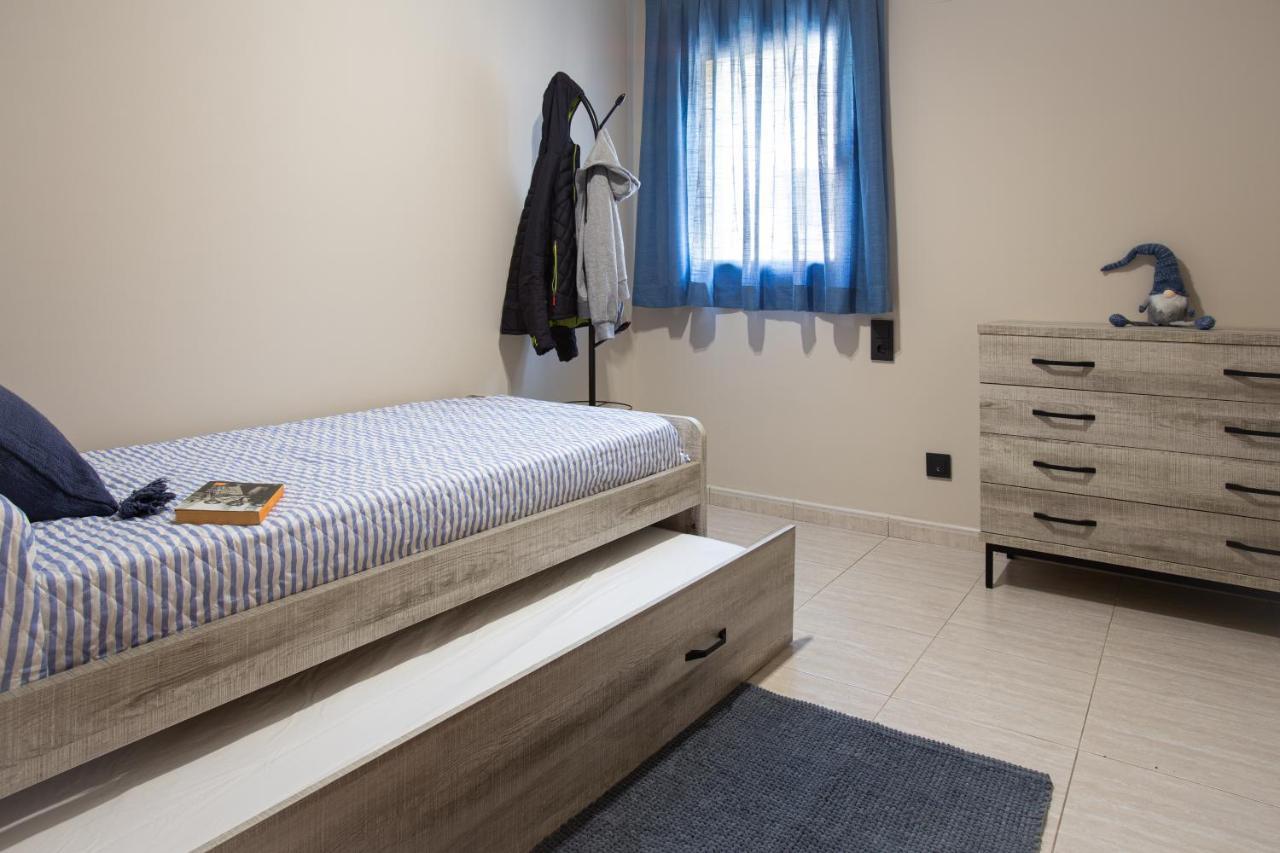 El Catllar Apartment Рипол Екстериор снимка