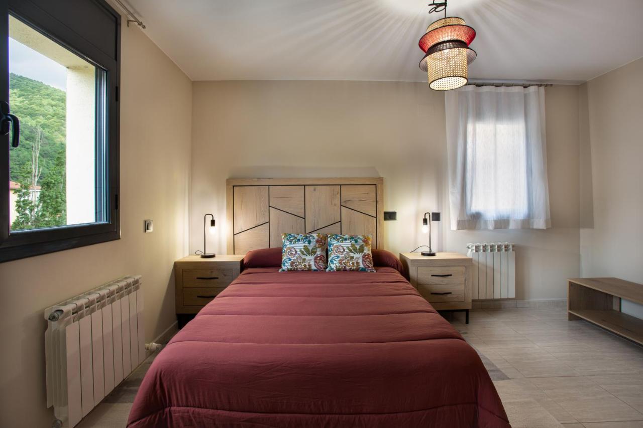 El Catllar Apartment Рипол Екстериор снимка